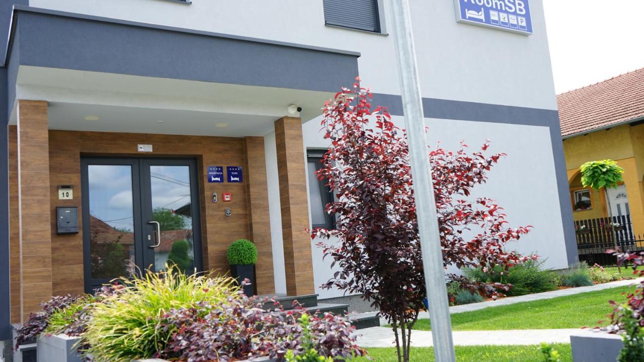 Roomsb Slavonski Brod Exterior foto