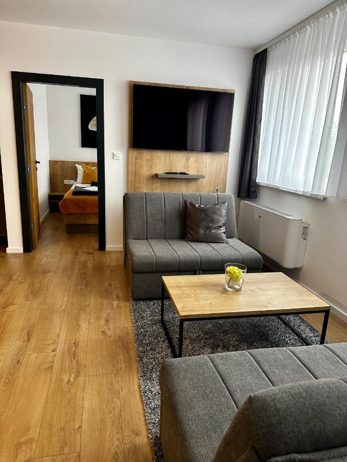 Roomsb Slavonski Brod Exterior foto