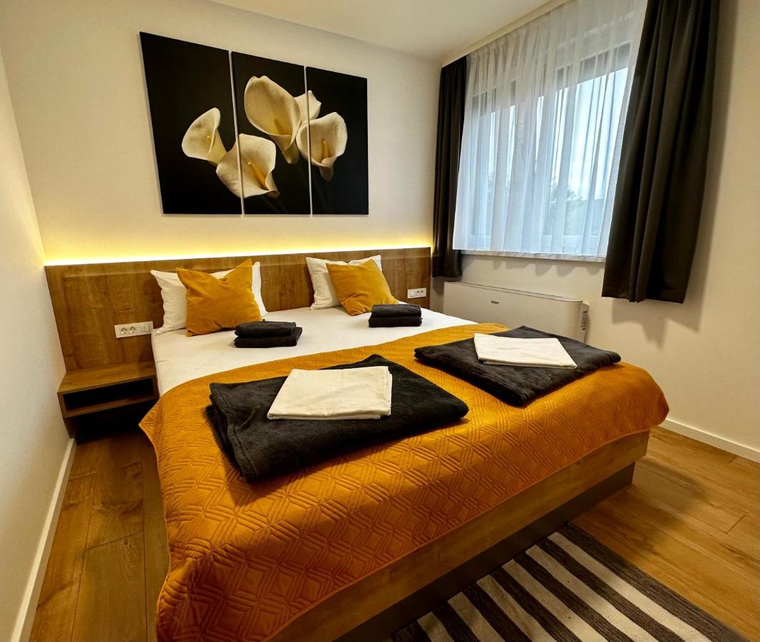 Roomsb Slavonski Brod Exterior foto